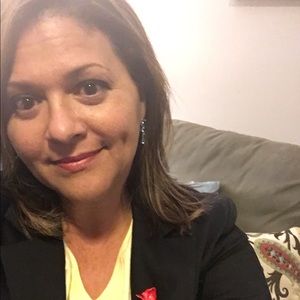 Meet your Posher, Ana